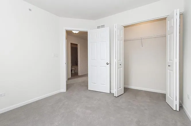 3 bed, 2.5 bath, 2000 sqft, $3,300 — Photo 1