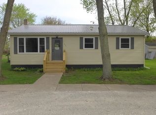 224 W Grove St, Wheatfield, IN