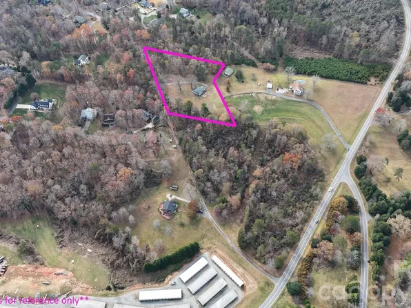 204 Bonaire Ln, Rutherfordton, NC 28139