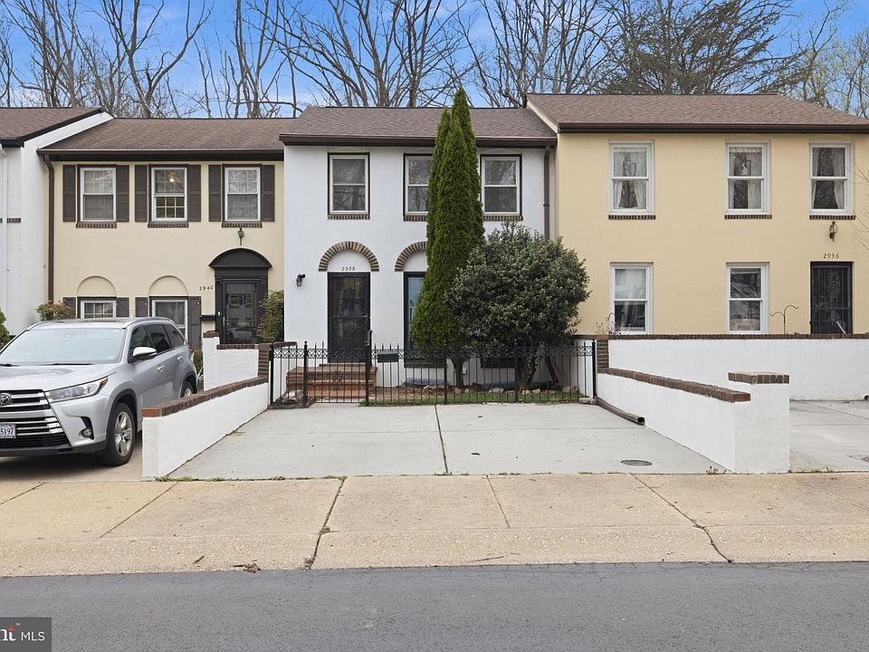 1st image of 2938 Espana Ct