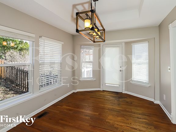 3rd image of 5379 NW Heritage Hill Rd