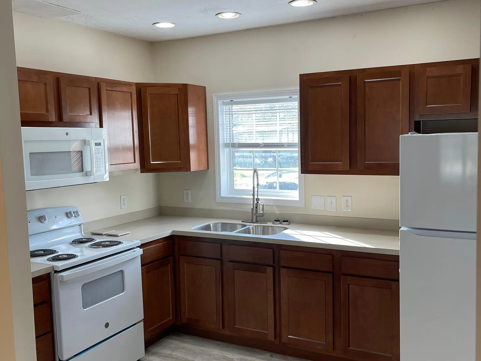 531 McWhorter Rd — Photo 3