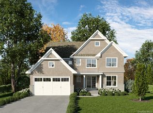 8 Crest Lane, Scarsdale, NY 10583