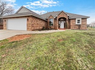 950 White Tail Ct, Guthrie, OK 73044