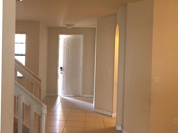 3rd image of 3373 W 90th St #Lvh
