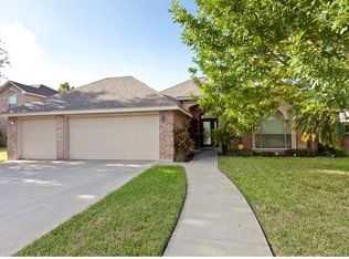 2003 E 25th 1/2 St, Mission, TX 78574