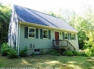 106 Camden Rd, Hope, ME 04847