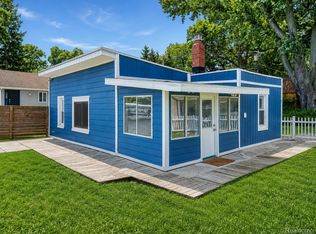 95 N Hulbert St, White Lake, MI 48386