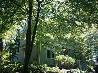 100 Craftsland Rd, Brookline, MA 02467