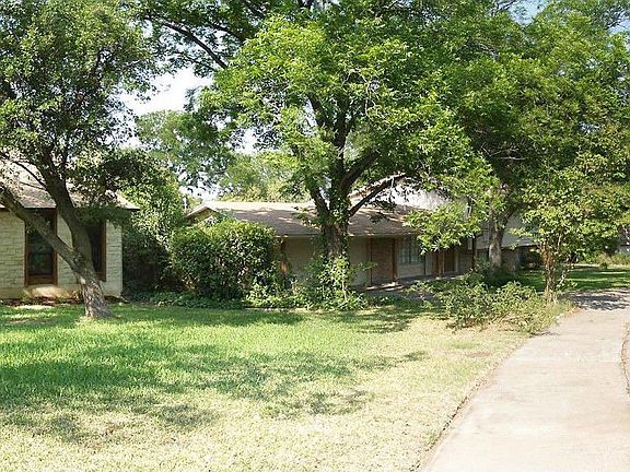 2nd image of 6606 Bradley Dr
