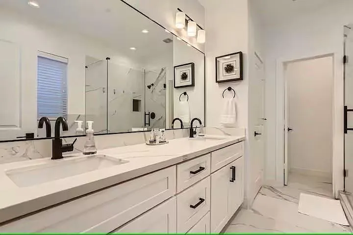 1528 Chestnut St — Photo 12