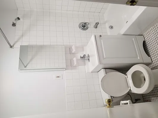 Rented by Blana LLC | media 10