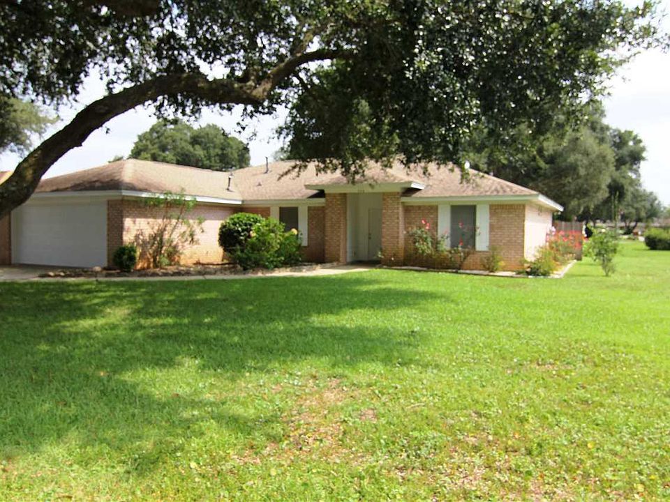 1st image of 540 Tarkiln Oak Cir