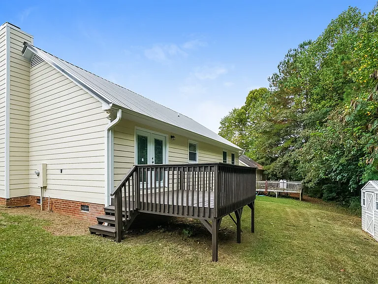 1109 Ujamaa Dr — Photo 16