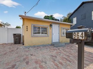 964 W Lakewood Rd, West Palm Beach, FL 33405