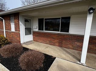 25520 Clubside Dr UNIT 11, North Olmsted, OH 44070