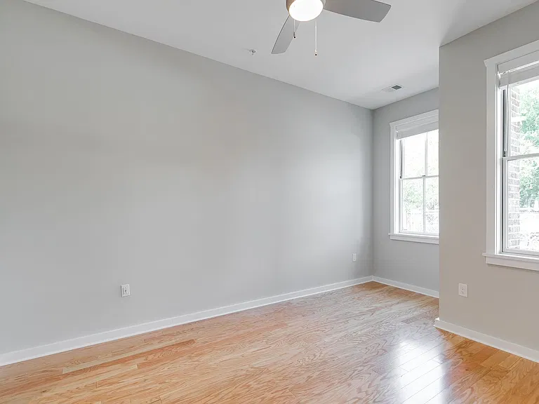 2416 Jefferson Ave — Photo 7