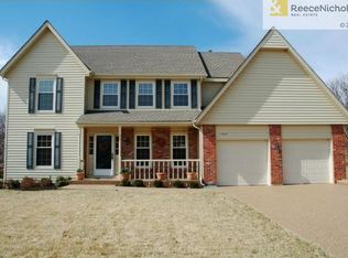 17810 W 69th Ter, Shawnee, KS 66217