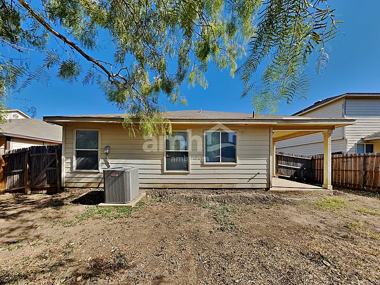 8027 Silver Grv — Photo 21