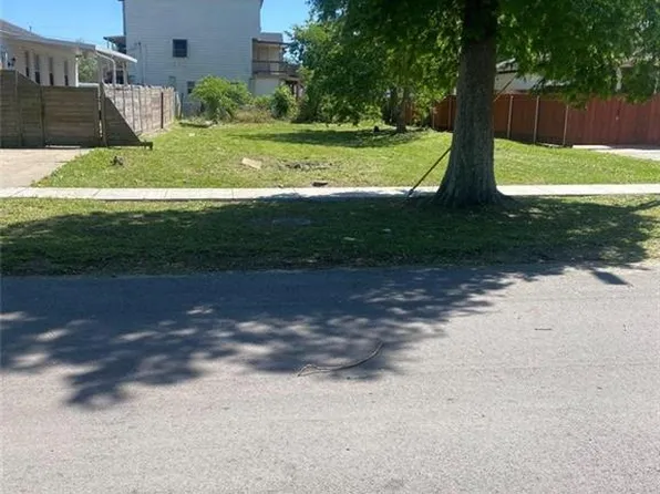 2730 Allen Toussaint Blvd, New Orleans, LA 70122