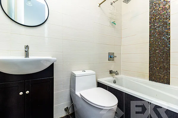 Rented by EXR | media 34