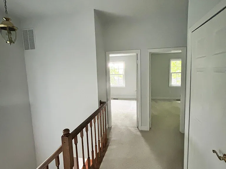 8021 Merry Oaks Ct — Photo 29