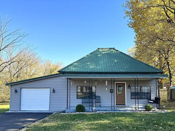 1203 4th Street, Monett, MO 65708