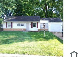 154 Cameron Rd, Saint Louis, MO 63137