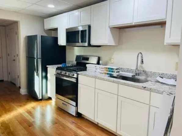 77 Sacramento St, Somerville, MA