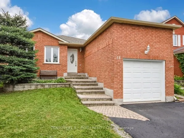 51 McDougall Dr, Barrie, ON L4N 7H7