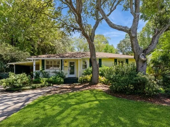 219 Greenbrier Dr NE, Fort Walton Beach, FL 32547