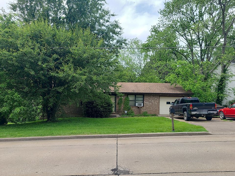 1st image of 335 N Shawnee Blvd