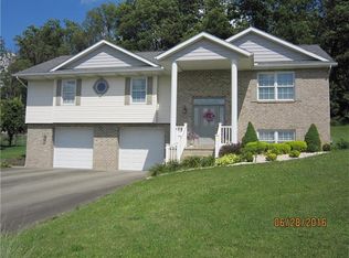 404 Shannon Ln, Uniontown, PA 15401