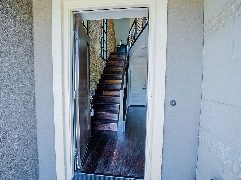 Front Entryway