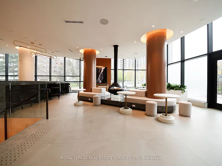 60 Central Park Dr #1207 — Photo 27