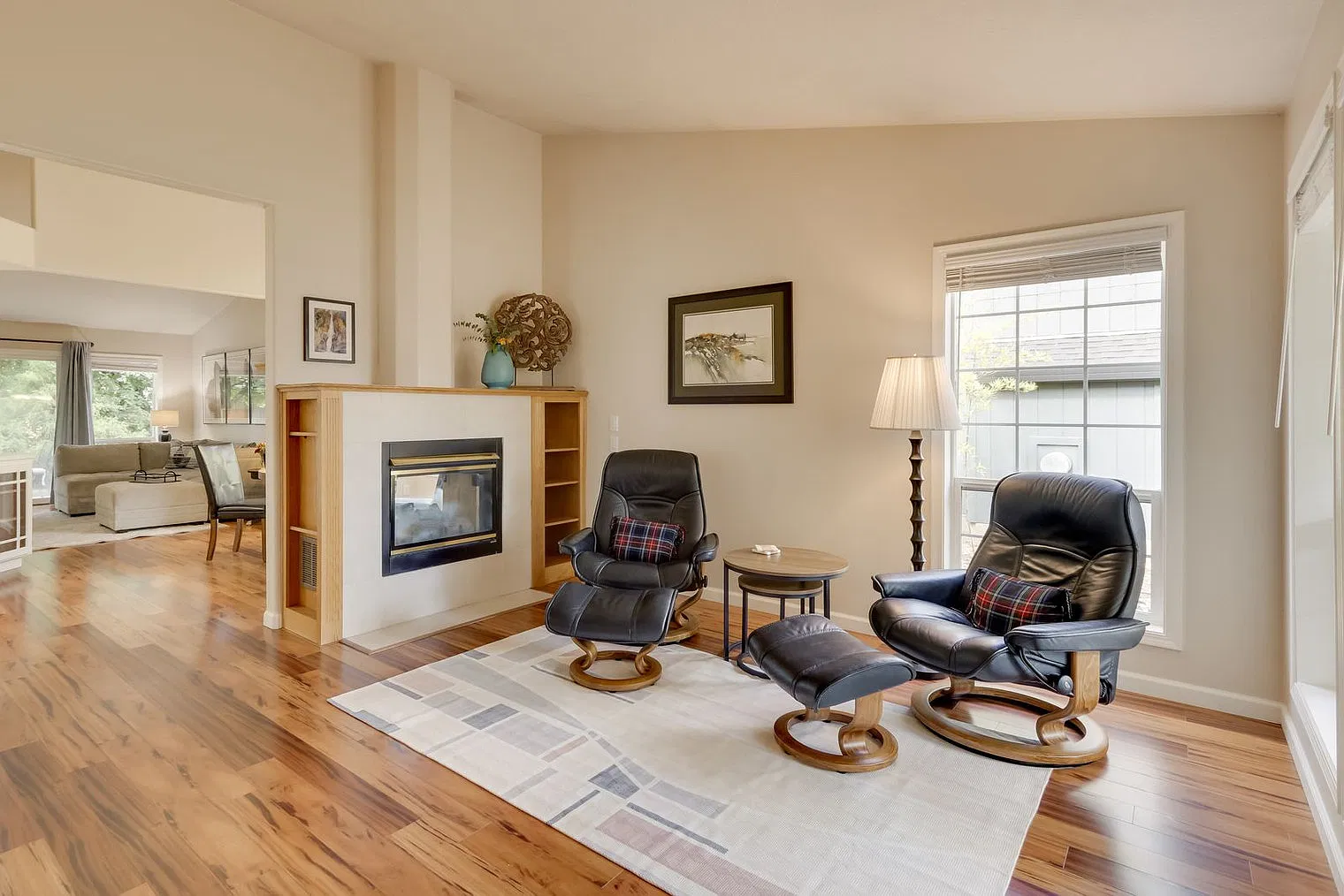 3 bed, 2.0 bath, 1550 sqft, $4,354 — Photo 1