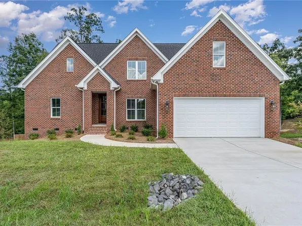 7629 Monty Dr, Oak Ridge, NC 27284