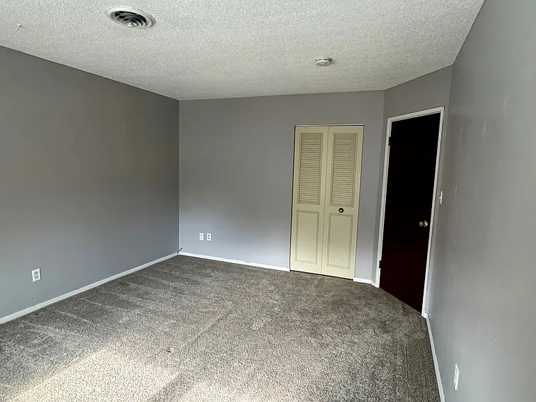 8351 Woodward St — Photo 9