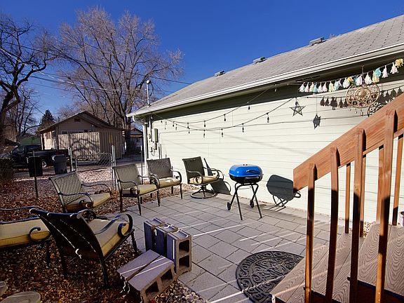 Private cozy yard