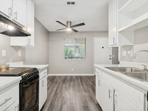 Greentree Gardens, 2618 N Flint Way #242, San Bernardino, CA 92408