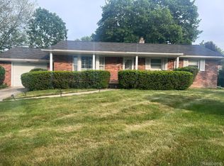 3289 Jacque St, Flint, MI 48532