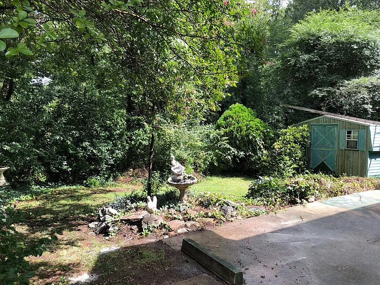 27 Wilshire Dr — Photo 26