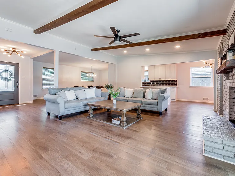 5221 Elkridge Dr — Photo 8