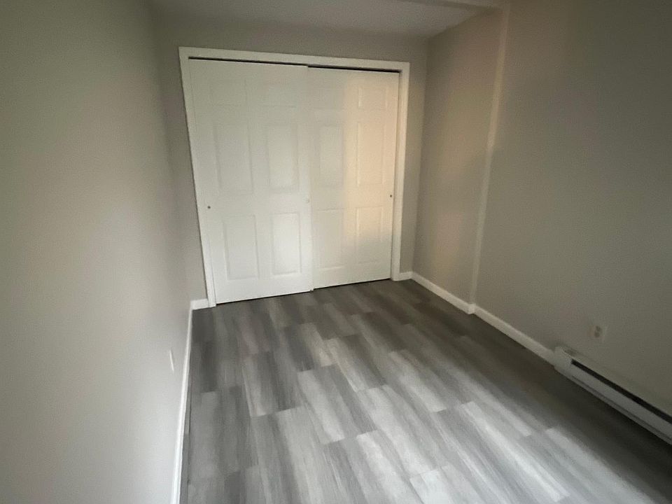 2nd image of 40 Maltaville Rd #1
