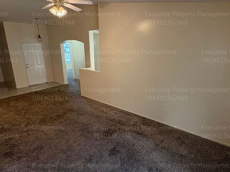 524 Sunset Meadow Ln — Photo 14