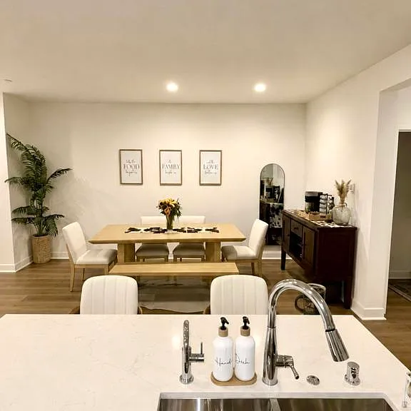 1311 Yannis Ct — Photo 3