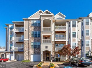 512 Sunset View Ter SE Unit 201, Leesburg, VA 20175