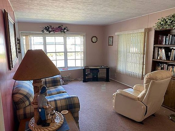 4th image of 191 Tara Dr