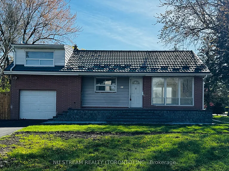 261 Essex Ave — Photo 1