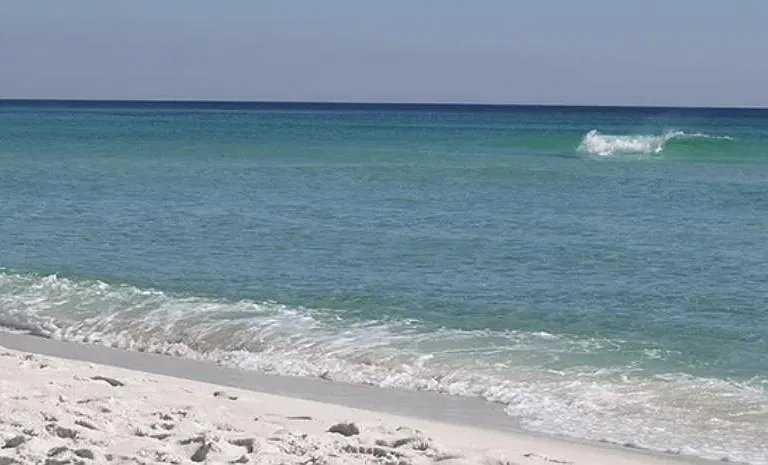 3.3 miles from Indiatlantic beach